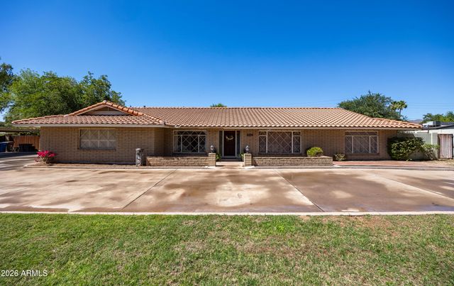 2234 E MISSOURI Avenue, Phoenix, AZ 85016