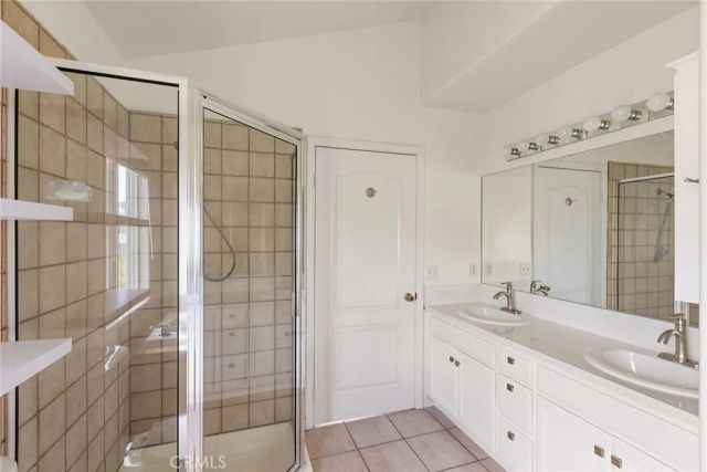 14328 Magnolia Boulevard 2, Sherman Oaks, CA 91423