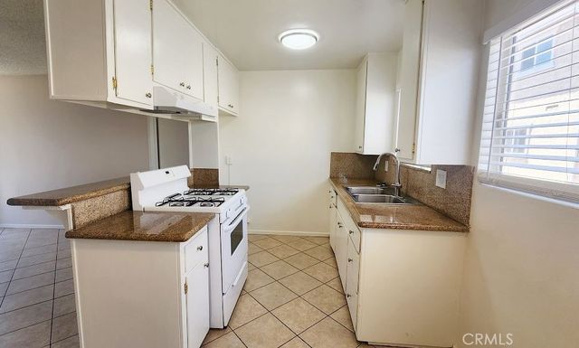 2409 Inglewood Ave., Redondo Beach, CA 90278