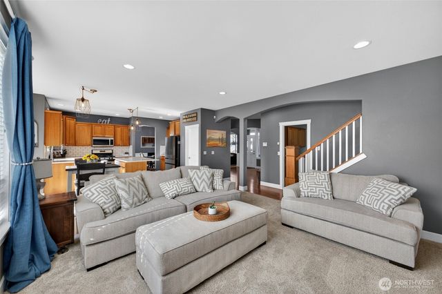 17104 138th Avenue Ct E, Puyallup, WA 98374