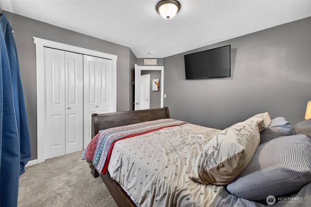 17104 138th Avenue Ct E, Puyallup, WA 98374