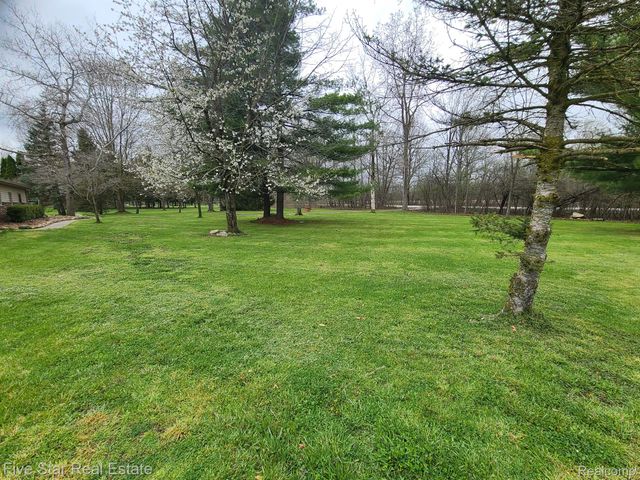 24800 DAYTON Road, Armada Twp, MI 48005