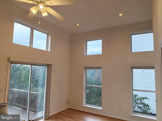 13210 GOOSE POND LN, Fairfax, VA 22033