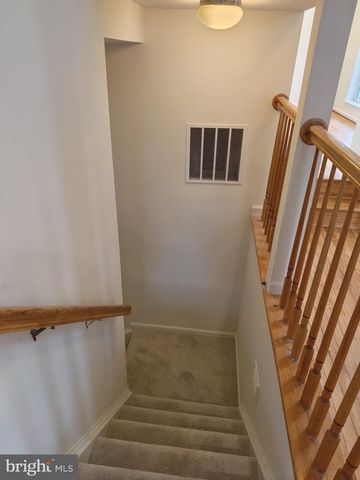 13210 GOOSE POND LN, Fairfax, VA 22033
