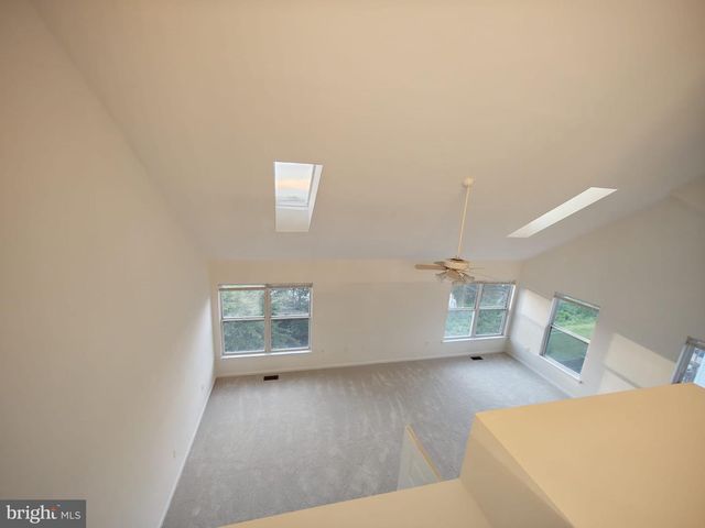 13210 GOOSE POND LN, Fairfax, VA 22033