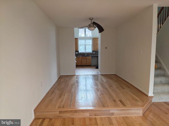 13210 GOOSE POND LN, Fairfax, VA 22033