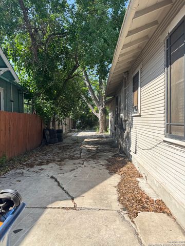 1130 W Mulberry, San Antonio, TX 78201