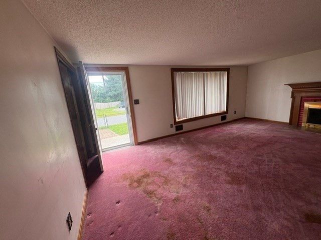 38 Hilton Street, Somerset, MA 02725