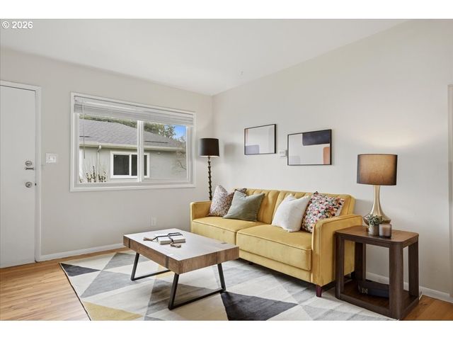 7704 Se HAROLD St Se, Portland, OR 97206