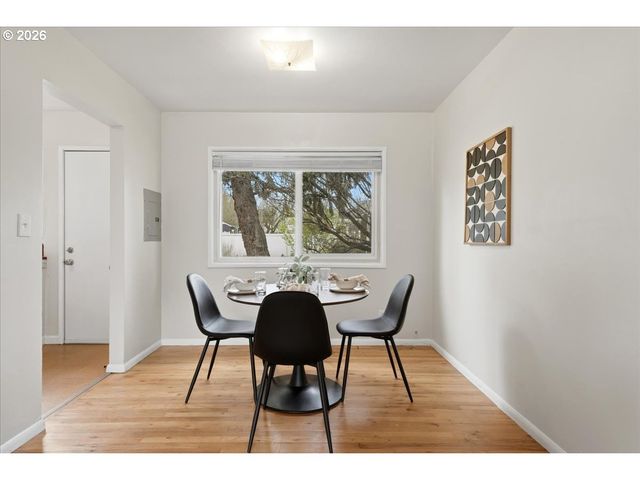 7704 Se HAROLD St Se, Portland, OR 97206