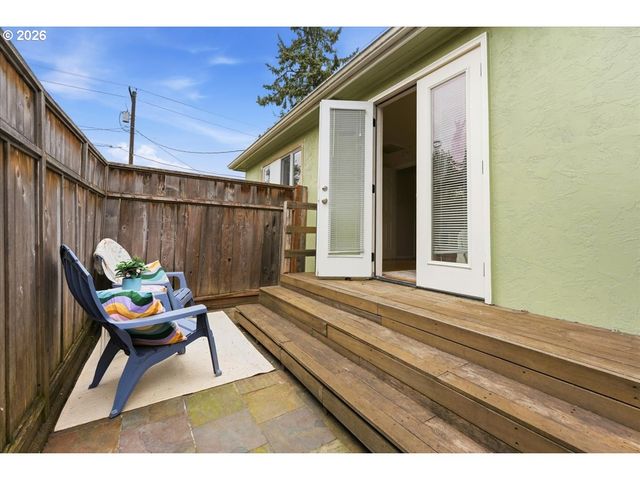 7704 Se HAROLD St Se, Portland, OR 97206