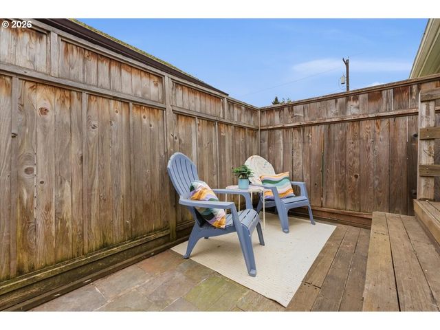 7704 Se HAROLD St Se, Portland, OR 97206