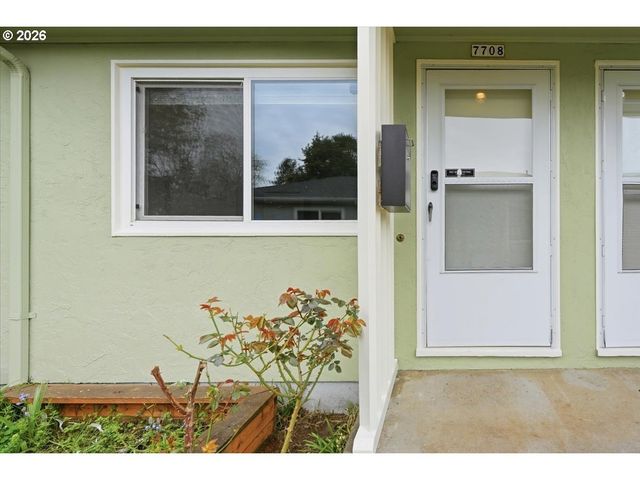 7704 Se HAROLD St Se, Portland, OR 97206