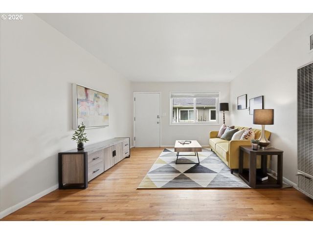 7704 Se HAROLD St Se, Portland, OR 97206