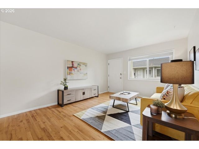 7704 Se HAROLD St Se, Portland, OR 97206