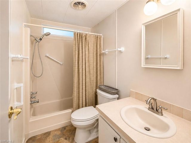 3404 Rainbow LN, North Fort Myers, FL 33903