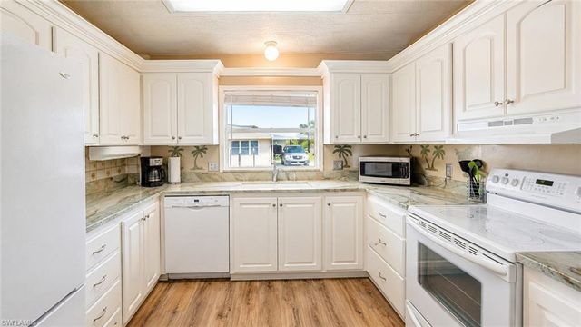 3404 Rainbow LN, North Fort Myers, FL 33903