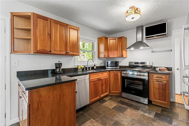 1619 Moncrief Circle, Decatur, GA 30033