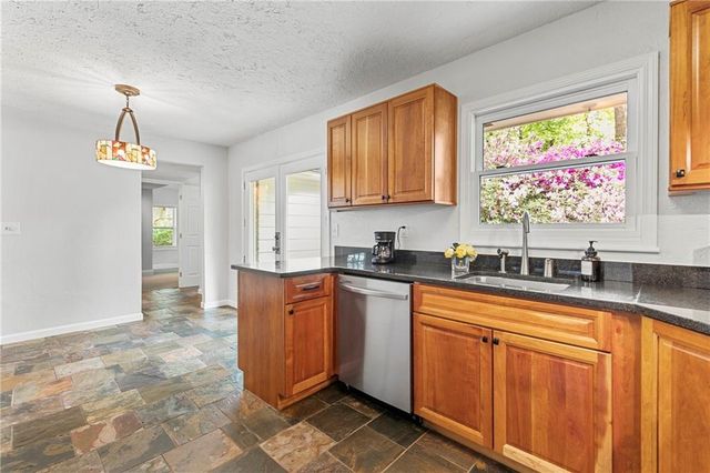 1619 Moncrief Circle, Decatur, GA 30033