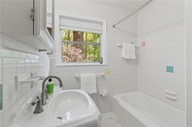 1619 Moncrief Circle, Decatur, GA 30033