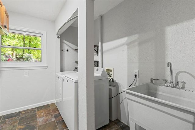 1619 Moncrief Circle, Decatur, GA 30033