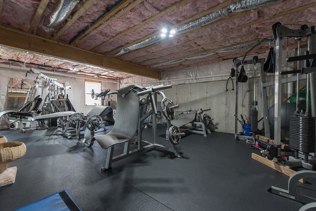 7 Theresa Marie Avenue, Woonsocket, RI 02895