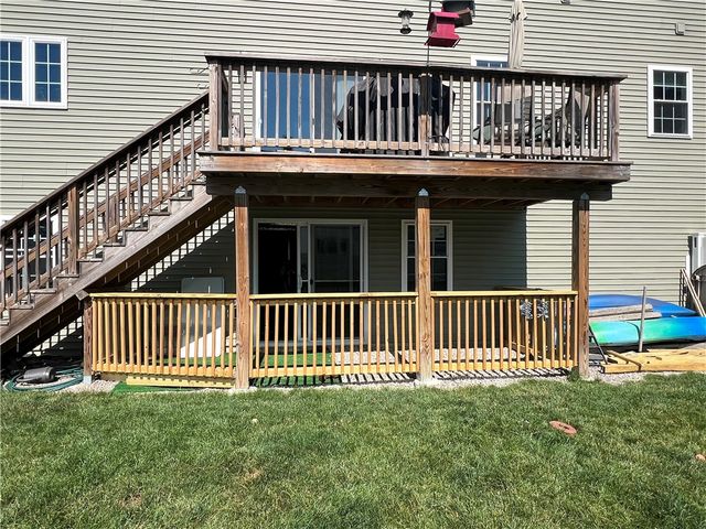 7 Theresa Marie Avenue, Woonsocket, RI 02895