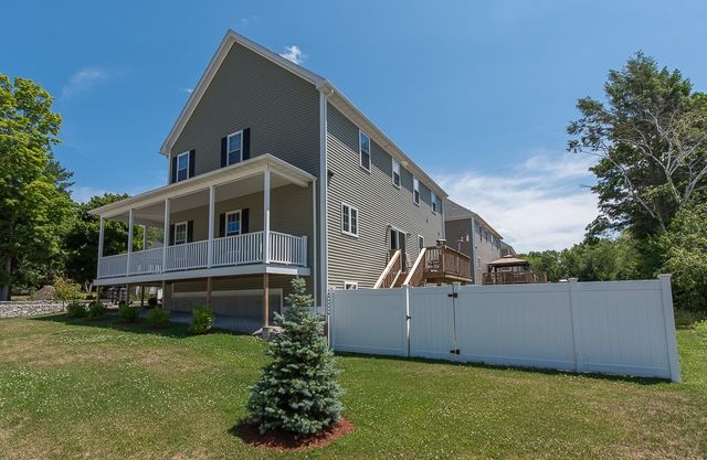 7 Theresa Marie Avenue, Woonsocket, RI 02895