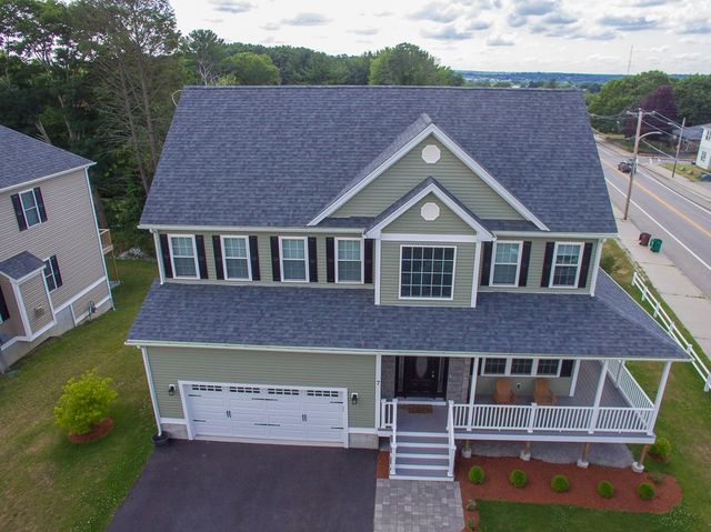 7 Theresa Marie Avenue, Woonsocket, RI 02895