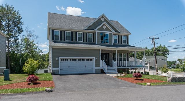 7 Theresa Marie Avenue, Woonsocket, RI 02895