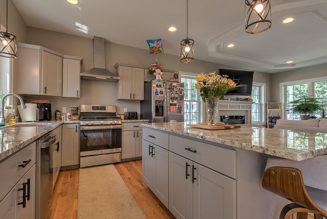 7 Theresa Marie Avenue, Woonsocket, RI 02895