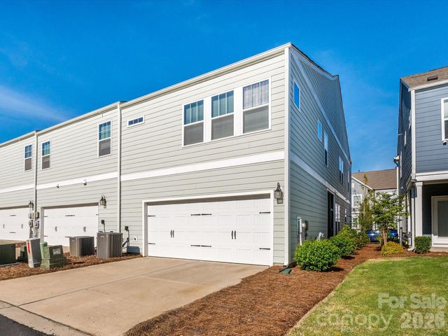 339 Ladybird Lane, Pineville, NC 28134