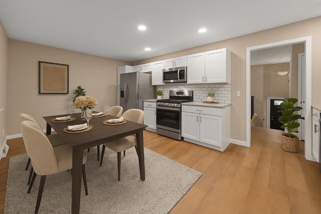 3221 Bramble Road SW, Cedar Rapids, IA 52404