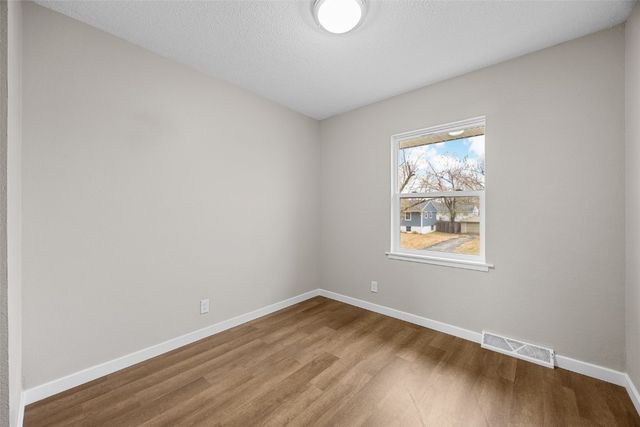 3221 Bramble Road SW, Cedar Rapids, IA 52404