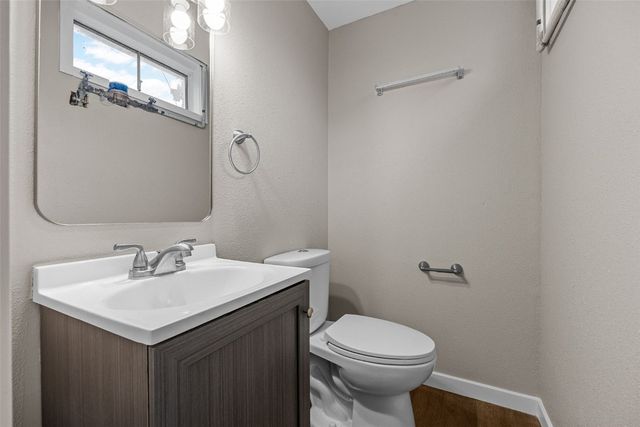 3221 Bramble Road SW, Cedar Rapids, IA 52404