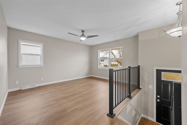 3221 Bramble Road SW, Cedar Rapids, IA 52404