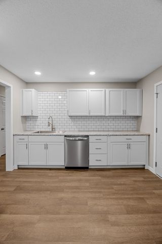 3221 Bramble Road SW, Cedar Rapids, IA 52404