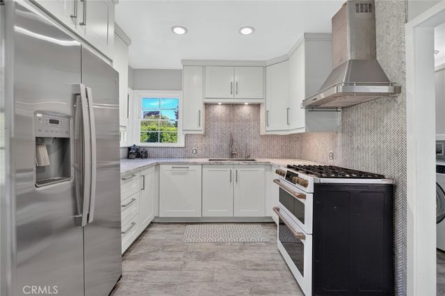 900 E Mountain, Glendale, CA 91207