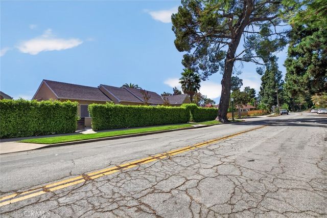 900 E Mountain, Glendale, CA 91207