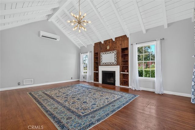 900 E Mountain, Glendale, CA 91207
