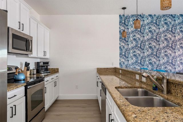 8928 CUBAN PALM ROAD, Kissimmee, FL 34747