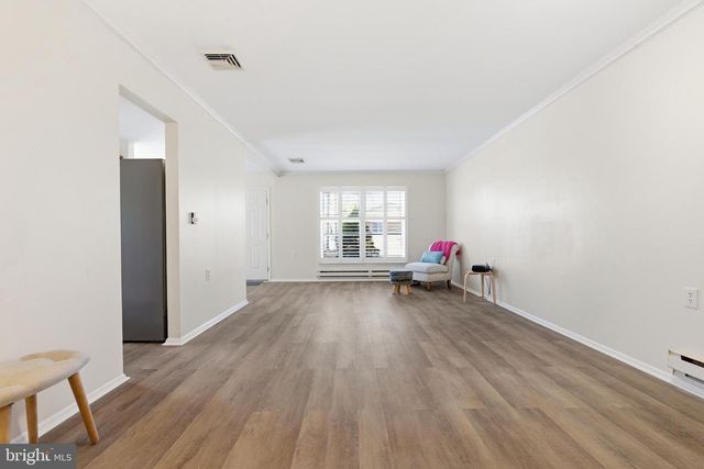 43-A MAGNOLIA RD, Manahawkin, NJ 08050