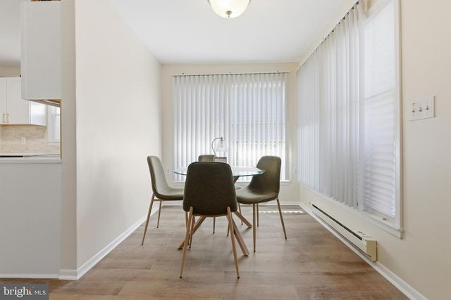 43-A MAGNOLIA RD, Manahawkin, NJ 08050