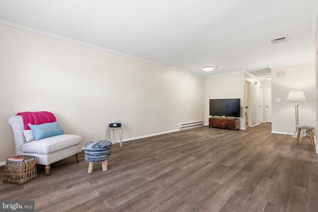 43-A MAGNOLIA RD, Manahawkin, NJ 08050