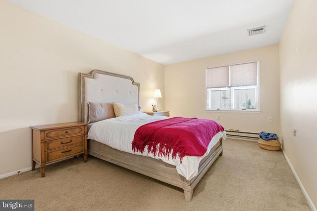 43-A MAGNOLIA RD, Manahawkin, NJ 08050