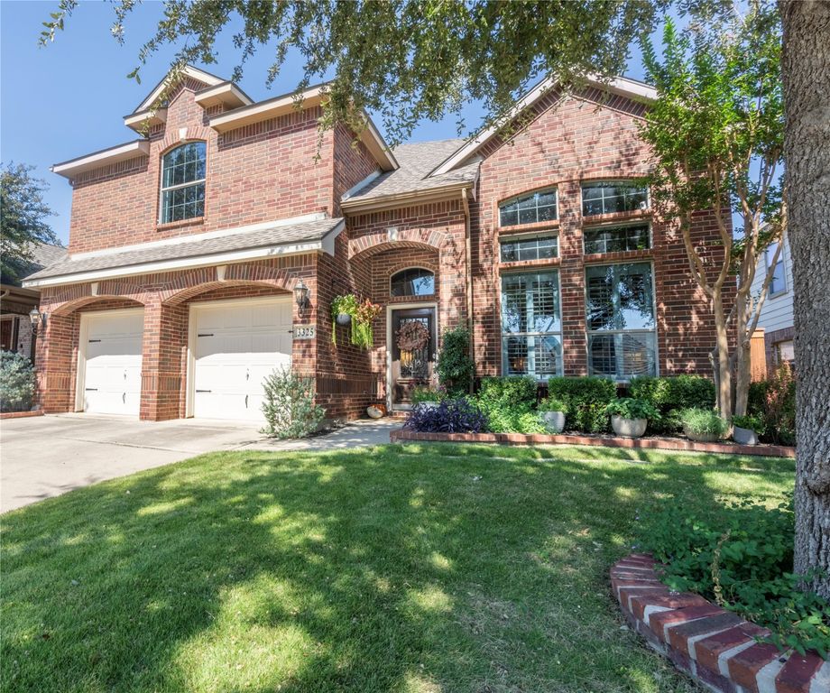 3325 Count Drive, Fort Worth, TX 76244