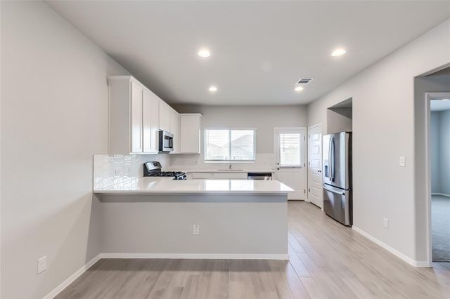 205 Tall Grass DR, Georgetown, TX 78628