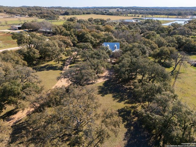 384 Sunset Ridge, Blanco, TX 78606