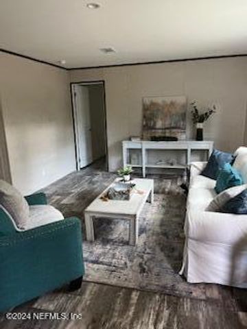 1168 VILLAGE GREEN Court, Jacksonville, FL 32234