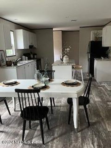 1168 VILLAGE GREEN Court, Jacksonville, FL 32234